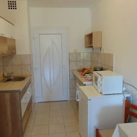 Jokai Apartmanok Balatonfured Exterior photo